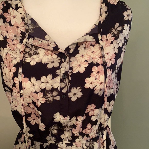 Floral Loft dress size small. Navy blue with white and pink flowers - Picture 5 of 5